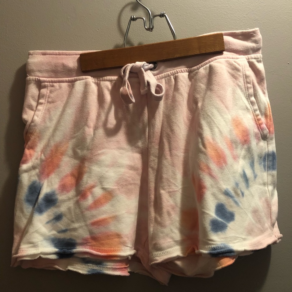 Size medium lounge shorts- sweatshirt material, never worn